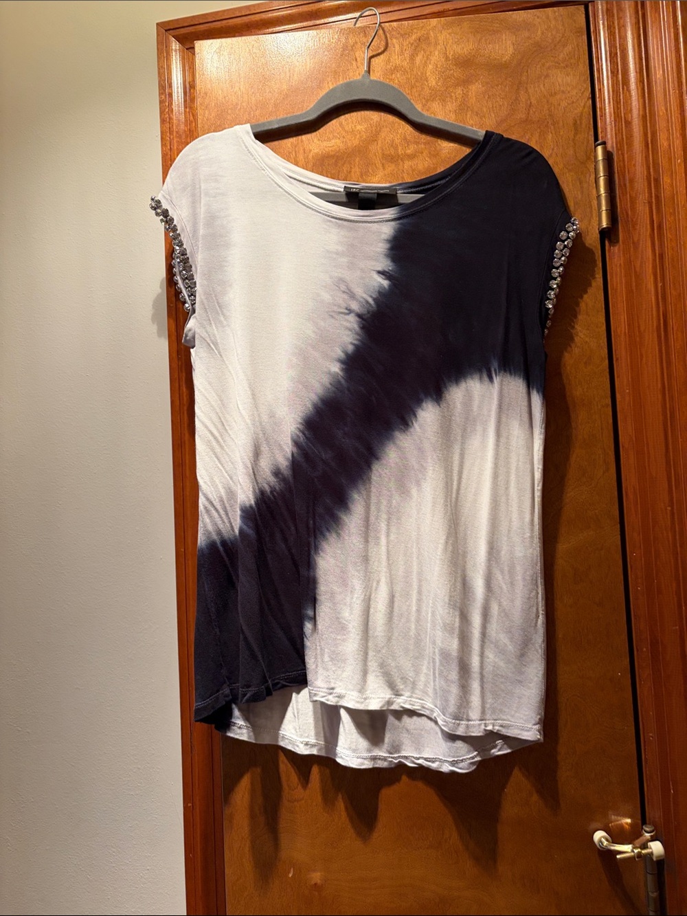 INC International Concepts Black & White Diagonal Tie-Dye Short Sleeve Top